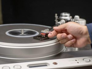 DS Audio ST-50 Stylus Cleaner - Imagen 2