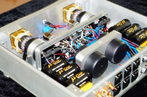 AM R-T2 - Imagen 4