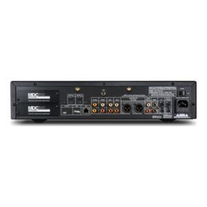 NAD C658, panel trasero y conexiones