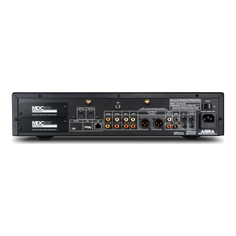 NAD C658, panel trasero y conexiones