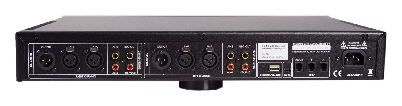 Electrocompaniet EC 4.8 MKII, panel trasero y conexiones